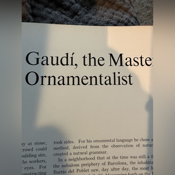 Gaudi- The Visionary Preface by Salvador Dali A Studio Book by Viking New York - Picture 10 of 16